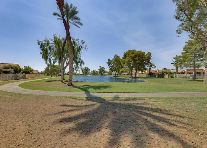 Private Putting & Patio: Home!