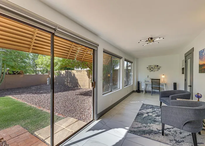 Dom wakacyjny Private Putting & Patio: Home!