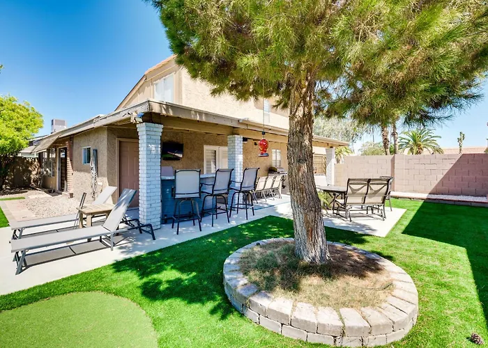 Dom wakacyjny Private Putting & Patio: Home!