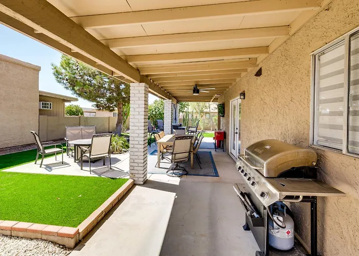 Private Putting & Patio: Home! Dom wakacyjny Sun Lakes